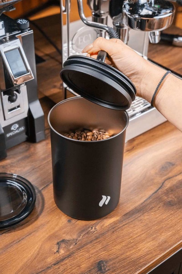 Airscape roastmarket Airtight Coffee Canister 500g open