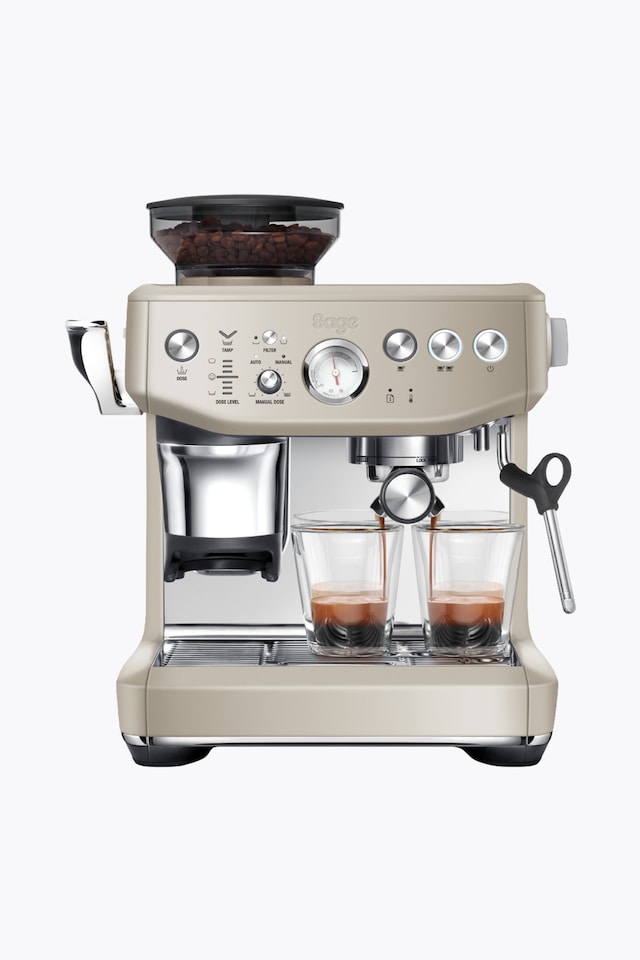 Sage the Barista Express™ Impress Almond Nougat 2
