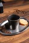 Blomus Kumi Tasse, Espresso auf Tablett