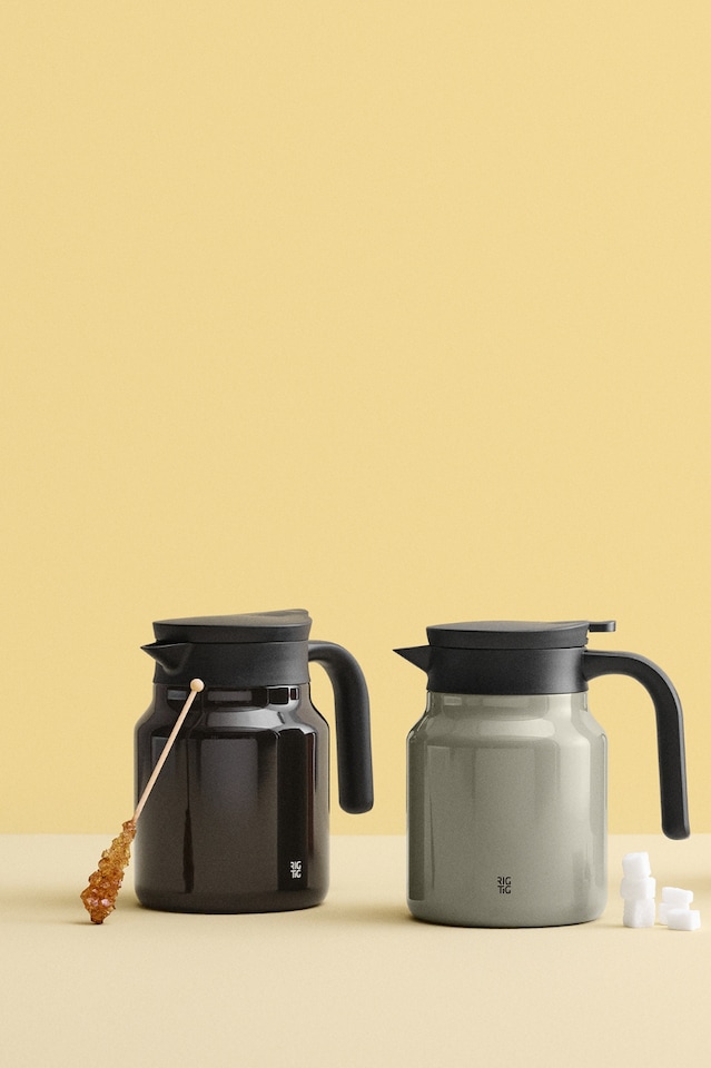 RIG-TIG THERM-IT Insulated Carafe 0,9l black