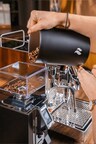 Airscape roastmarket Airtight Coffee Canister 500g in use